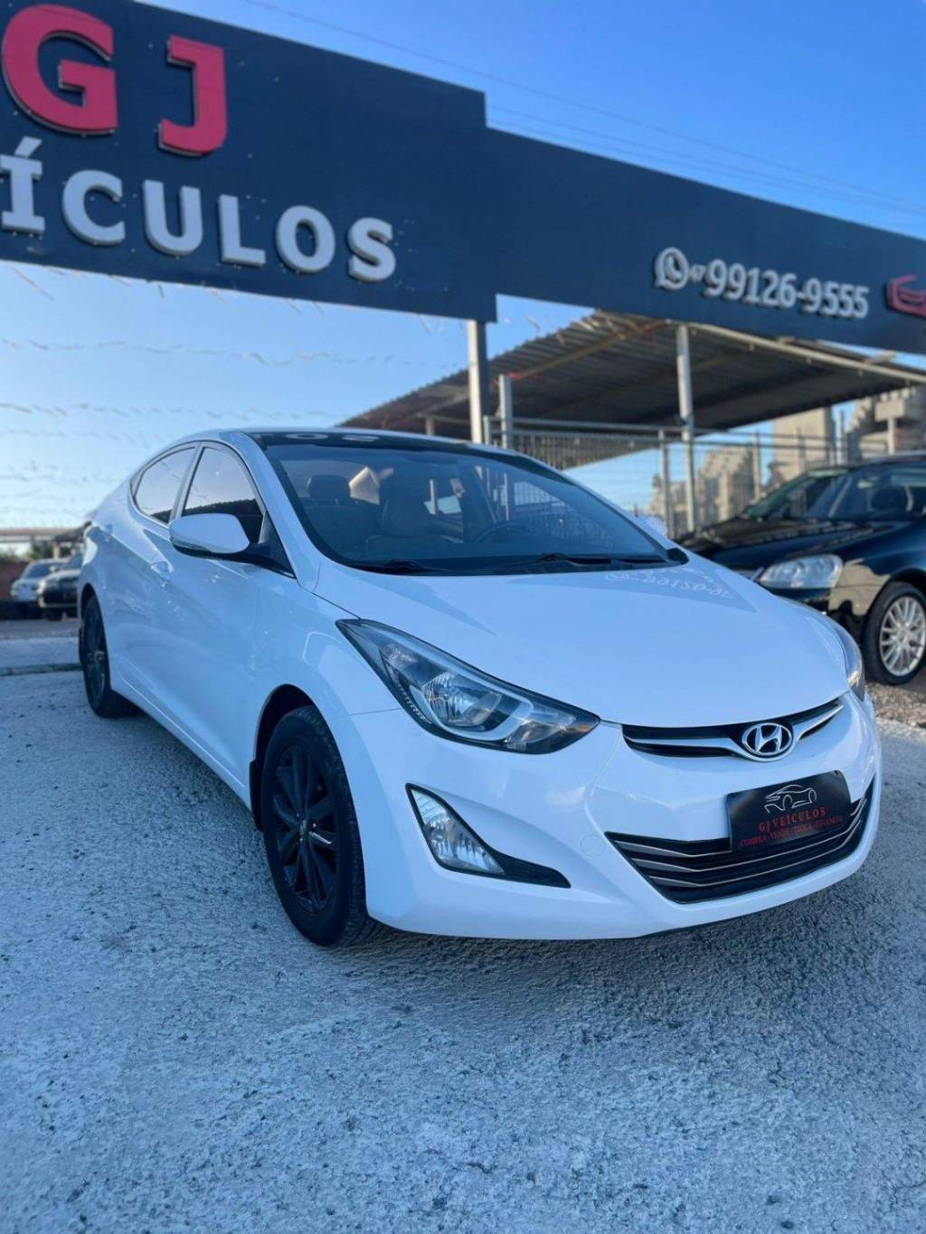 Hyundai Elantra /    2014