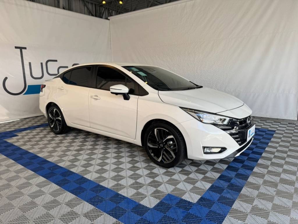 Nissan Versa 1.6 16v flex exclusive xtronic    2025