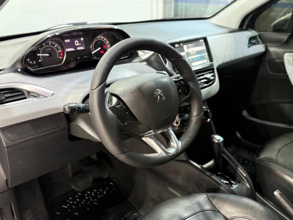Peugeot 208 Act pack bva    2015