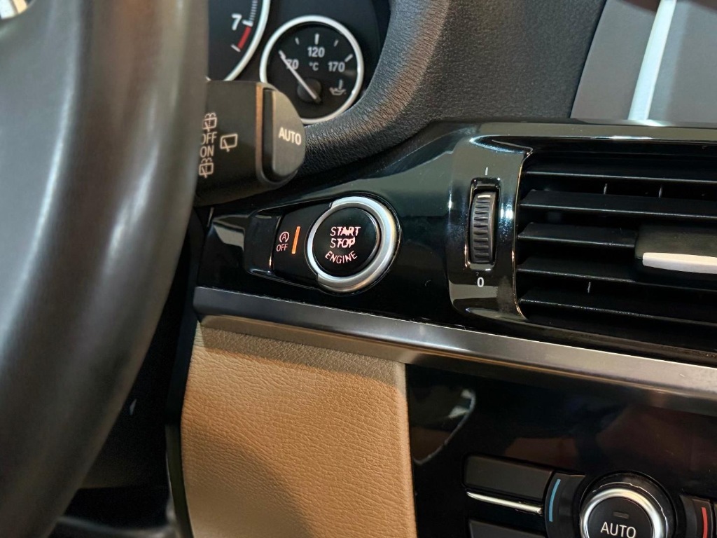 BMW X3 Xdrive 20i 2.0/x-line bi-tb flex aut.    2015