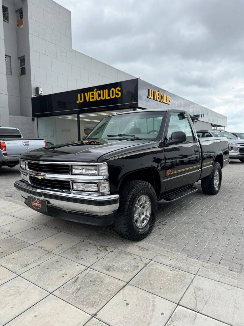 Chevrolet Silverado DLX 4.2 Diesel    1998