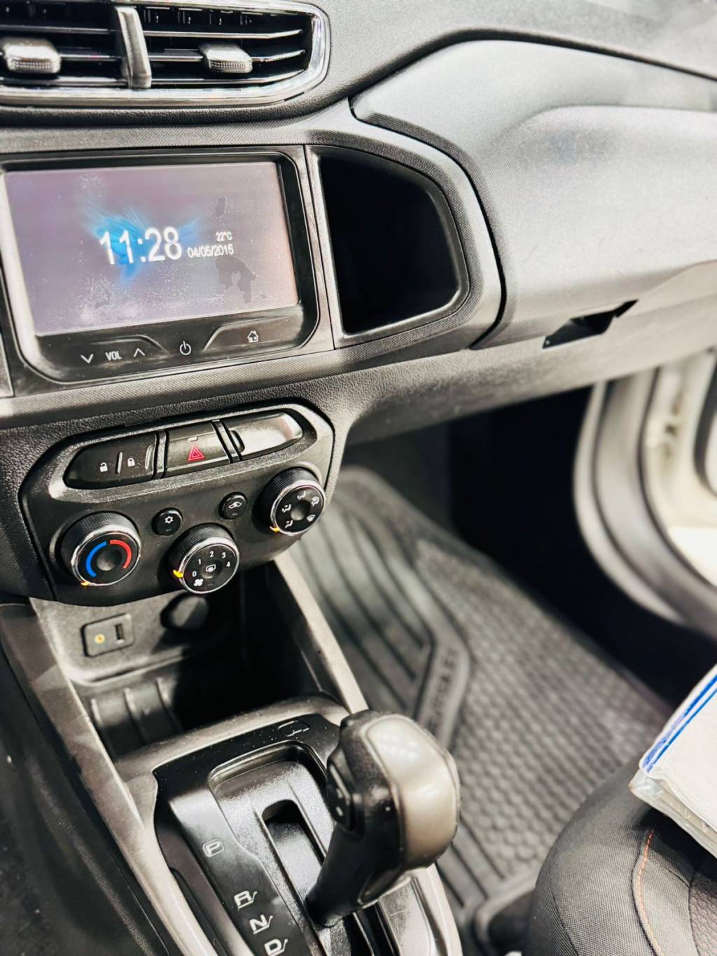 Chevrolet Onix 1.4 8v flexpower 5p aut.    2015