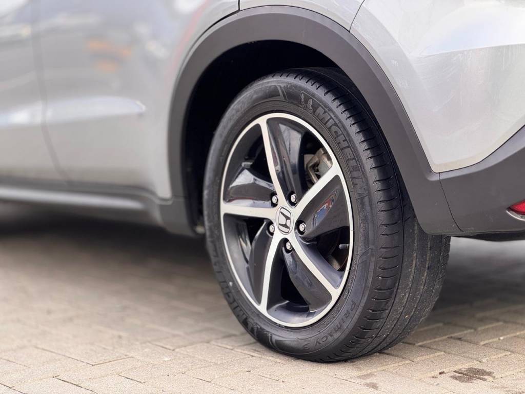 Honda HR-V 1.8    2021