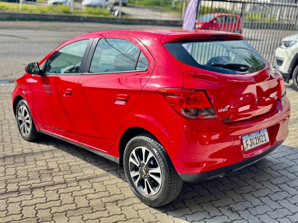 Chevrolet Onix 1.4 8v    2014