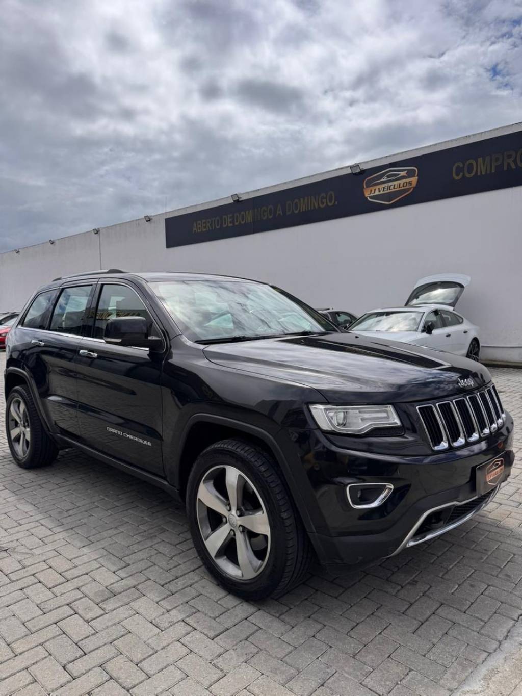 Jeep Cherokee Cherokee limited 3.6 4x4 v6 aut.    2015