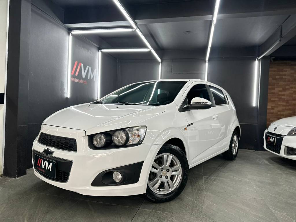 Chevrolet Sonic 1.6 16V    2014