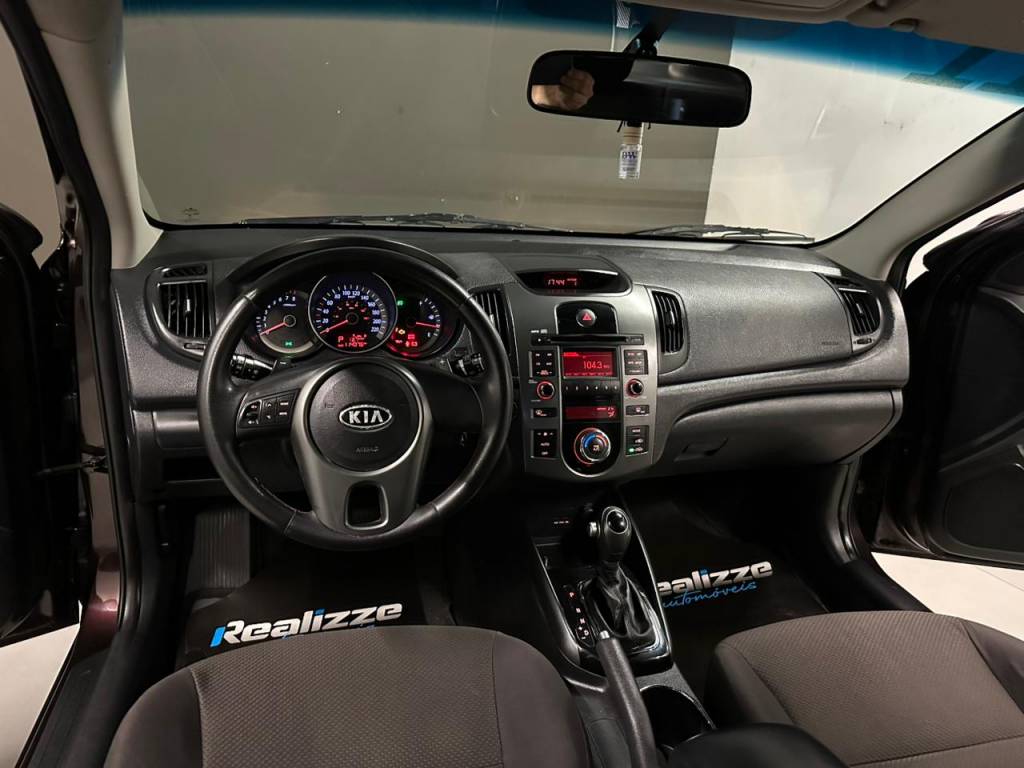 Kia Cerato 1.6 aut.    2011