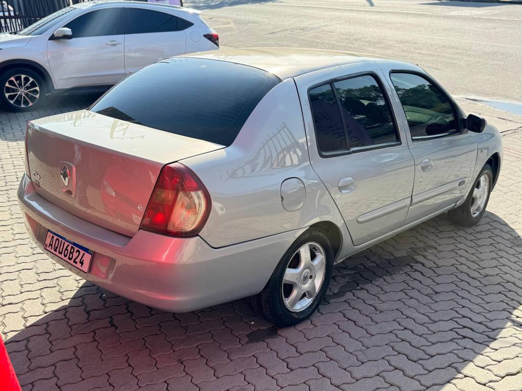 Renault Clio 1.6 16v    2009