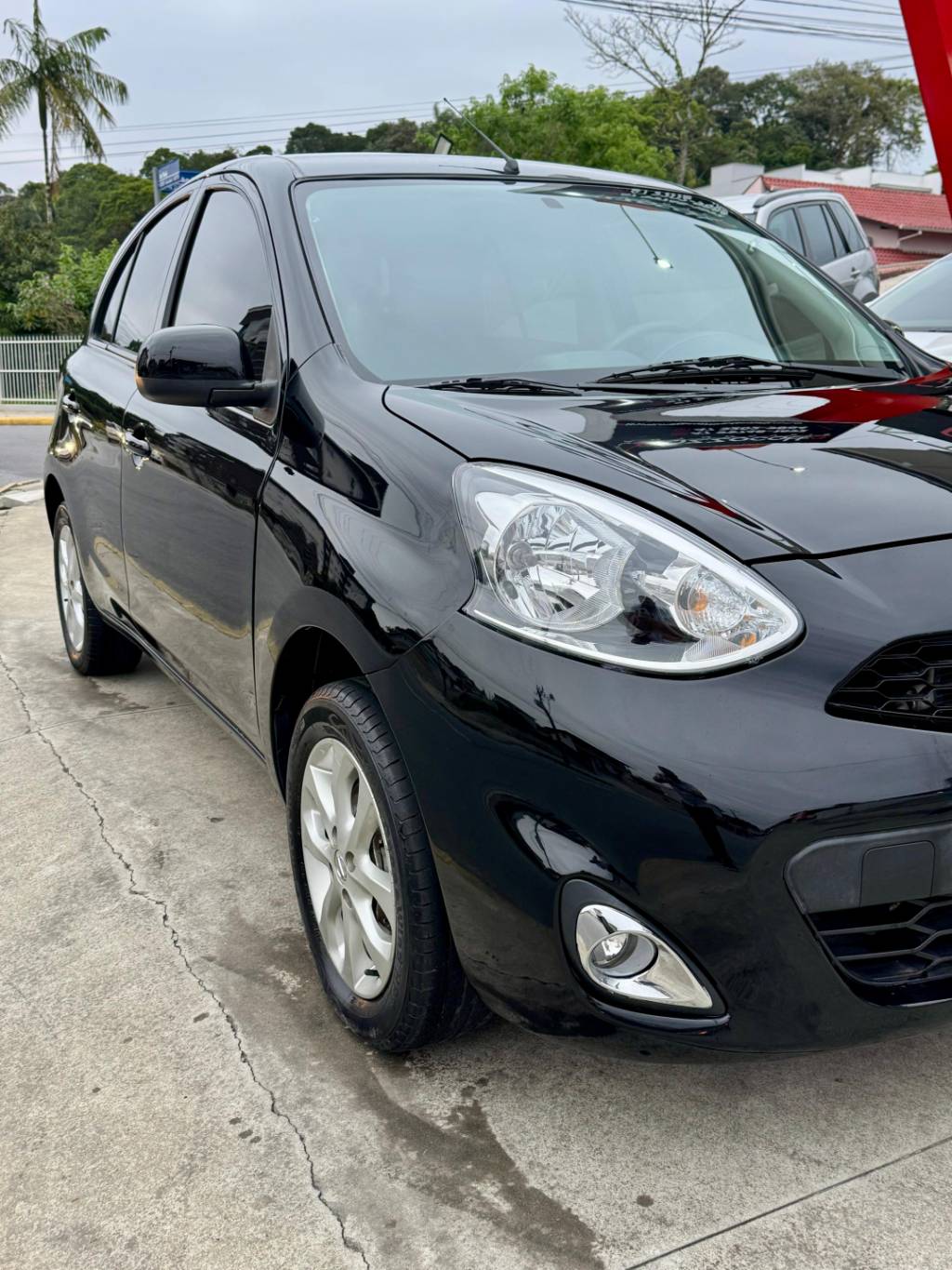 Nissan March 1.0 12v    2018