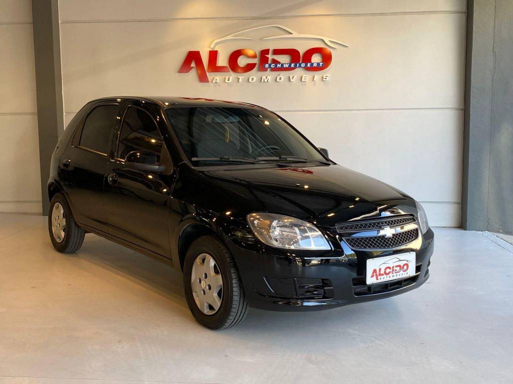 Chevrolet Celta 1.0L LT    2013