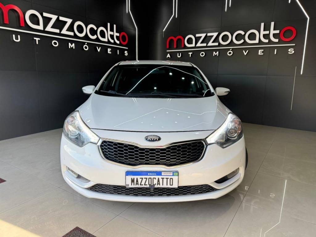 Kia Cerato 1.6 flex aut. 16v    2015