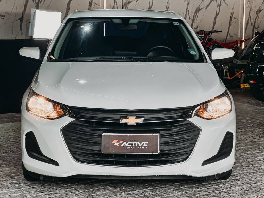 Chevrolet Onix 1.0 hatch lt flex mec. 12v    2023
