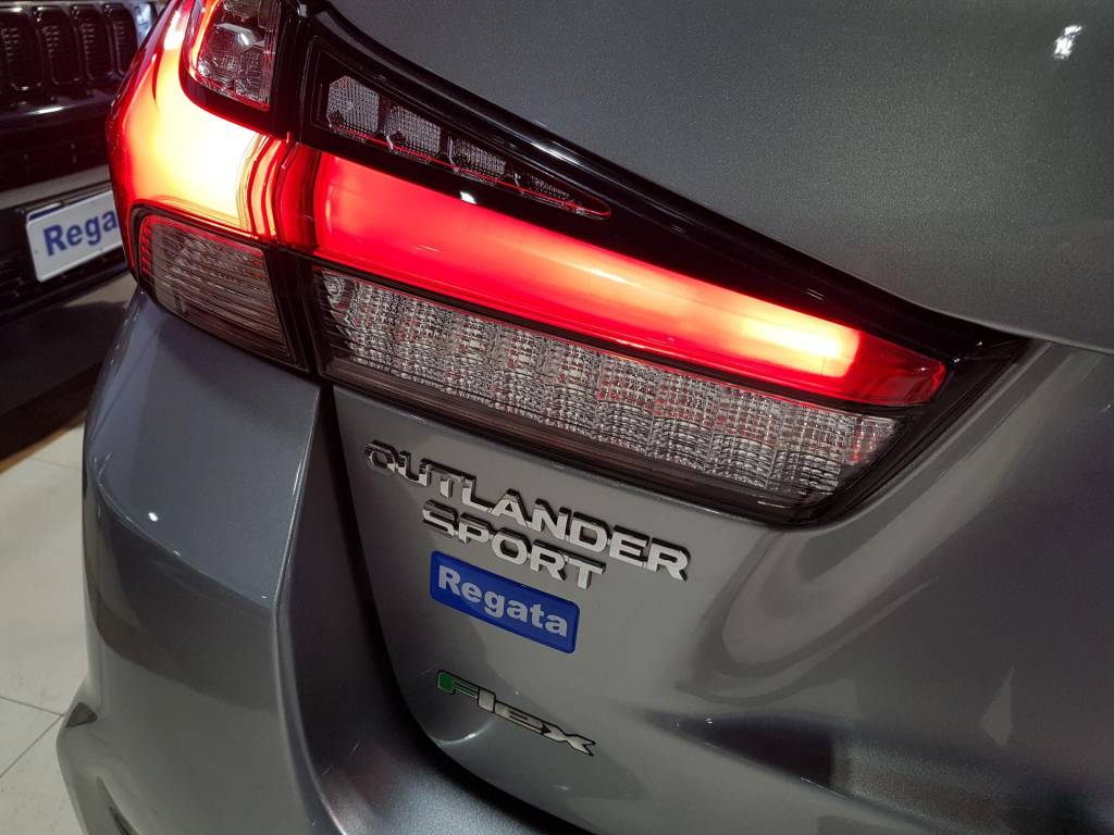 Mitsubishi Outlander Sport hpe 2.0 16v flex aut.    2022