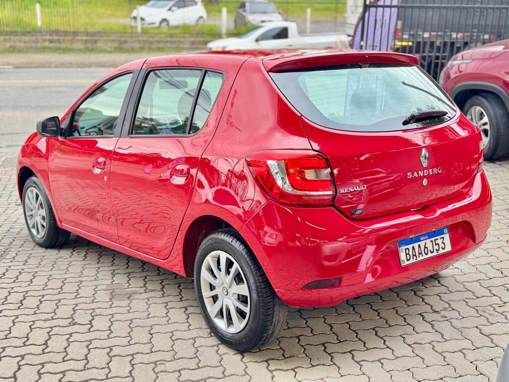 Renault Sandero 1.0 16v    2016