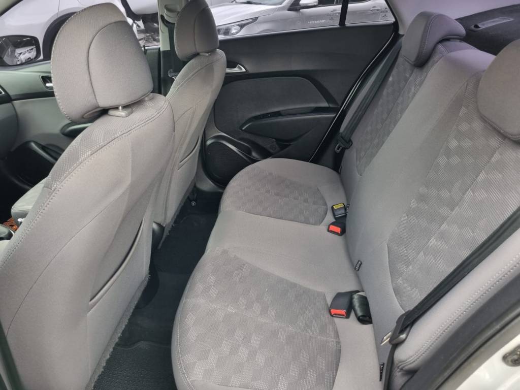 Hyundai HB20S Comfort 1.6 flex manual    2016