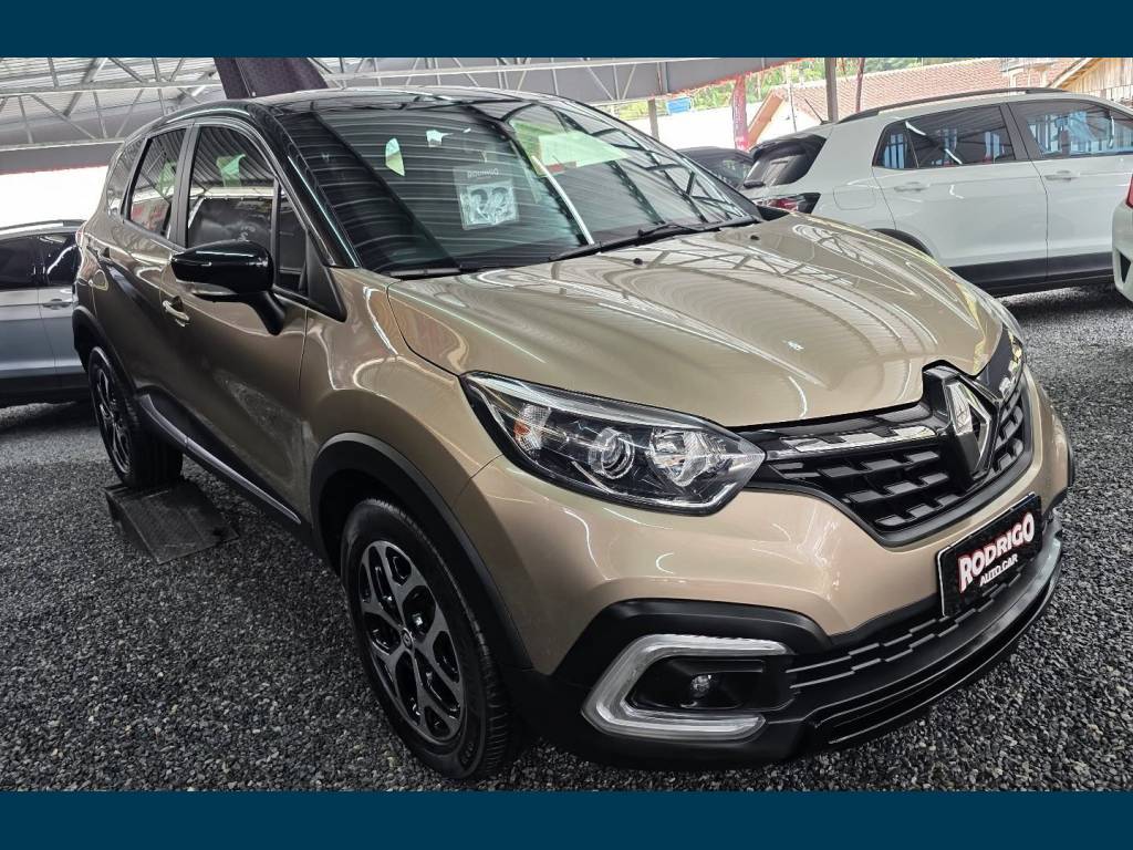 Renault Captur 1.3    2022