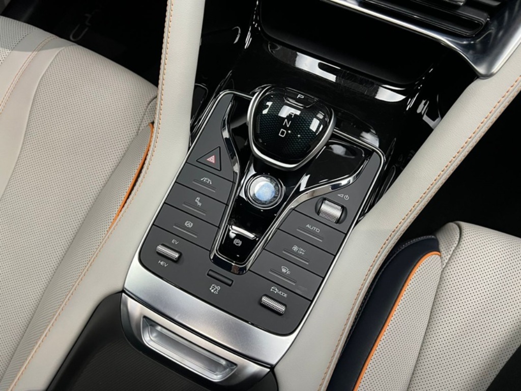 BYD Song Plus 1.5 dm-i hÍbrido automÁtico    2025