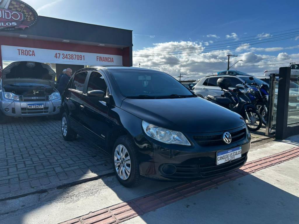 Volkswagen Gol 1.0 8v    2013