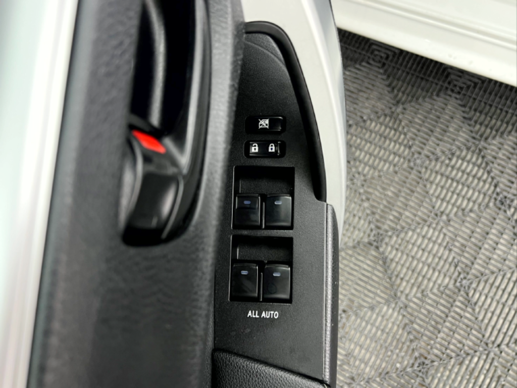 Toyota Corolla Xei 2.0 at. flex - qiu7c04    2019