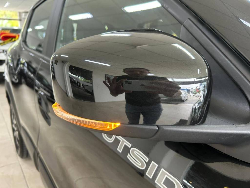 Renault Kwid Outsider 1.0 flex 12v 5p mec.    2025