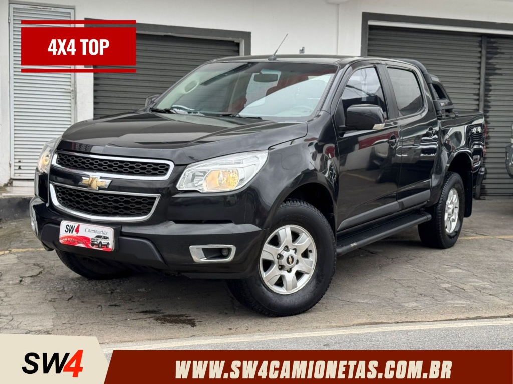 Chevrolet S10 4x4 LT    2015