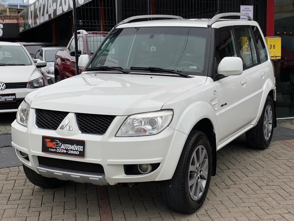 Mitsubishi Pajero TRA FLEX HP    2014