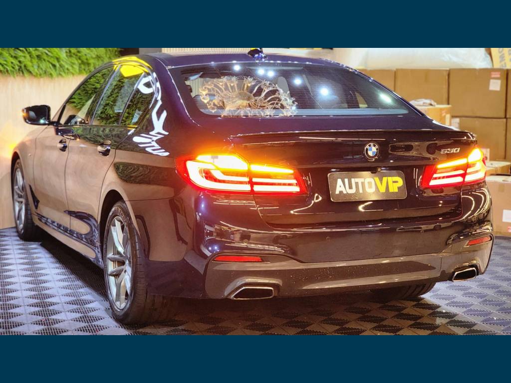BMW 530i     2018