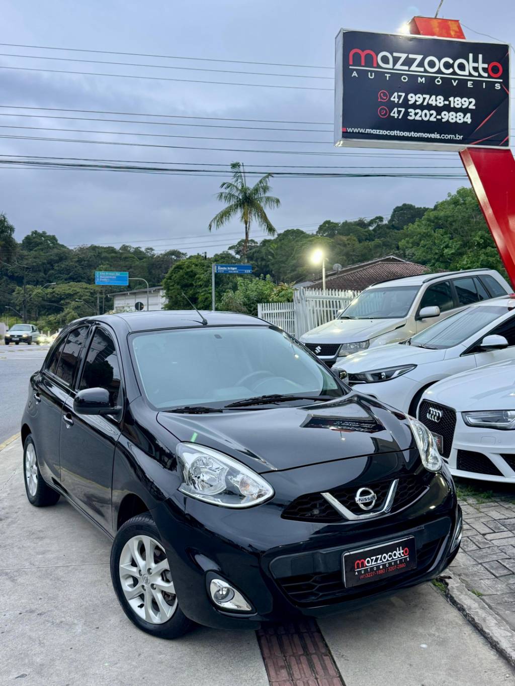 Nissan March 1.0 12v    2018