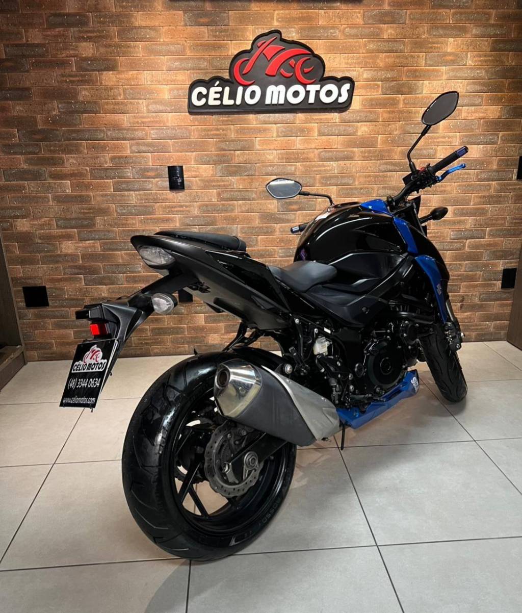 Suzuki GSX 750    2021