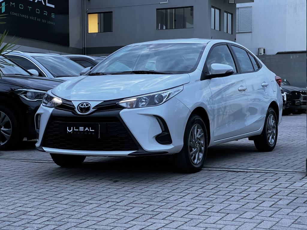 Toyota Yaris 1.5 XS Connect CVT    2023