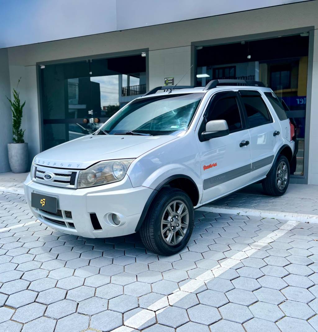 Ford EcoSport     2011