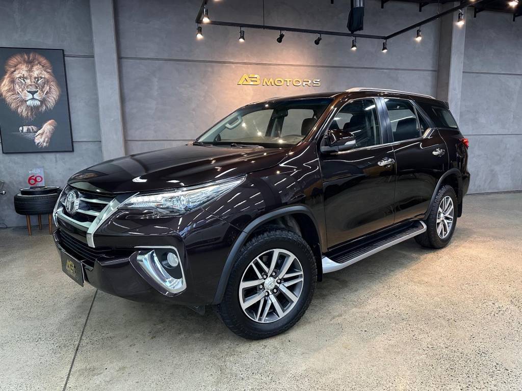 Toyota Hilux SRX 4x4 2.8 TDI 16V Dies. Aut.    2017