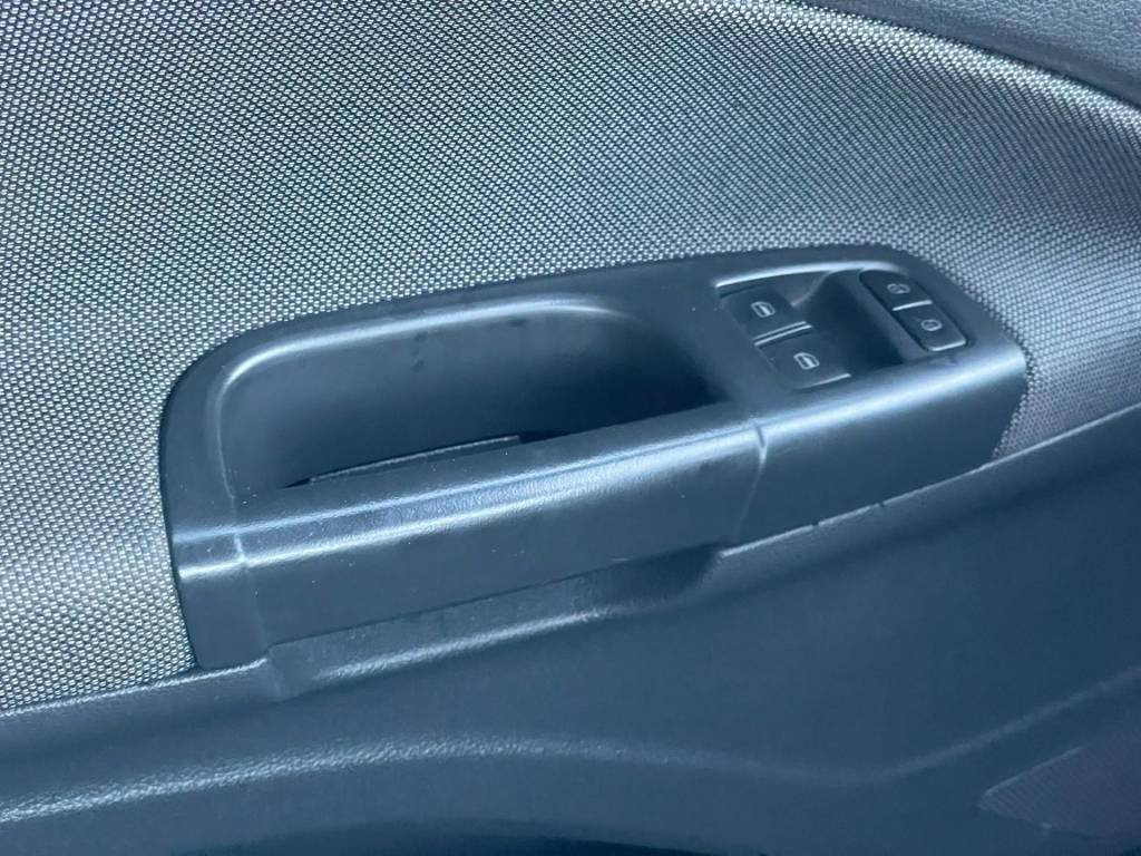 Volkswagen Gol Volkswagen vw/novo gol 1.6 highline    2014