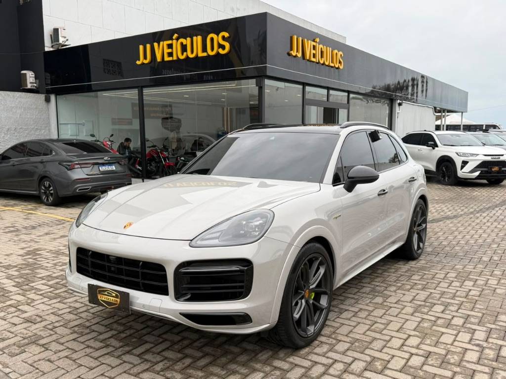 Porsche Cayenne 2023