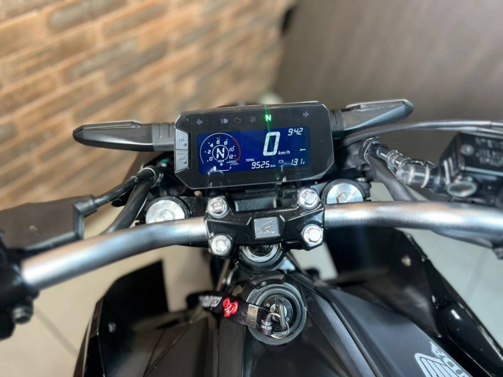 Honda CB 300 Twister abs    2024