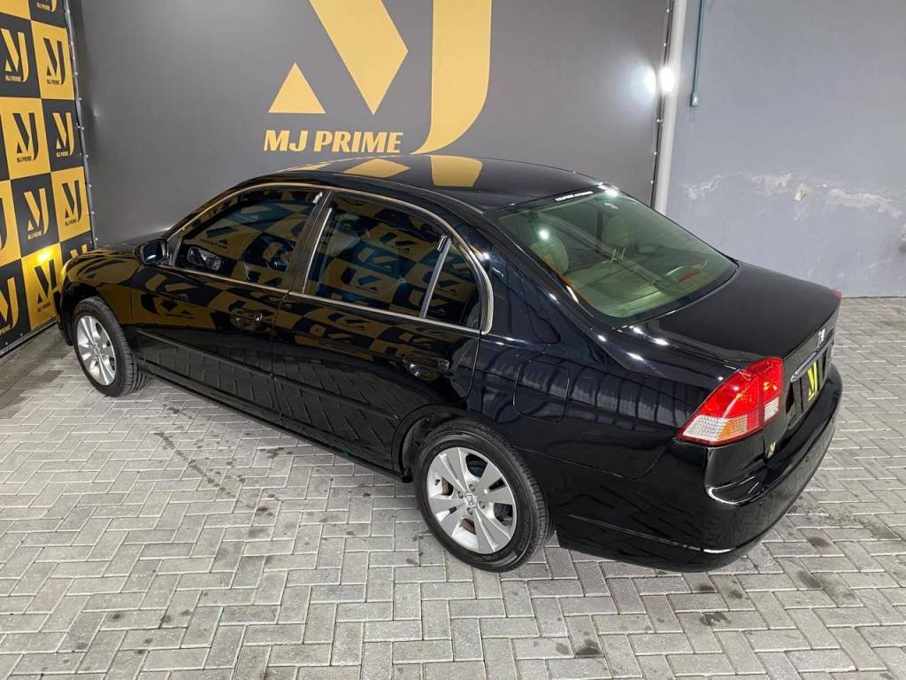 Honda Civic Lx 1.7    2003