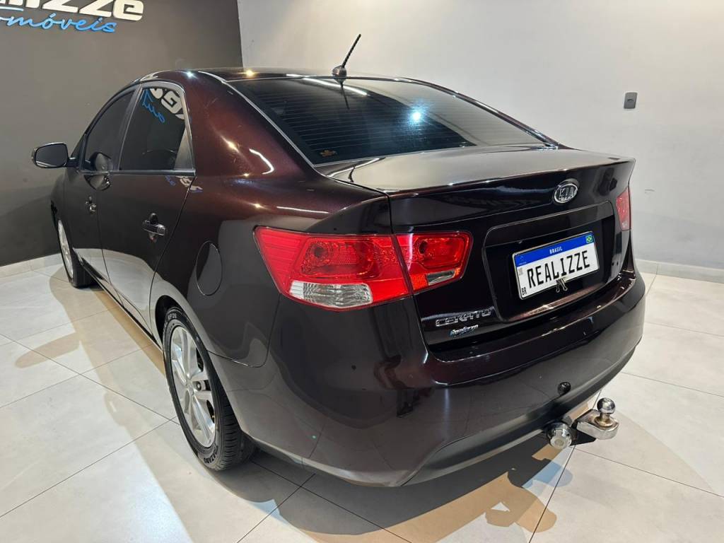 Kia Cerato 1.6 aut.    2011
