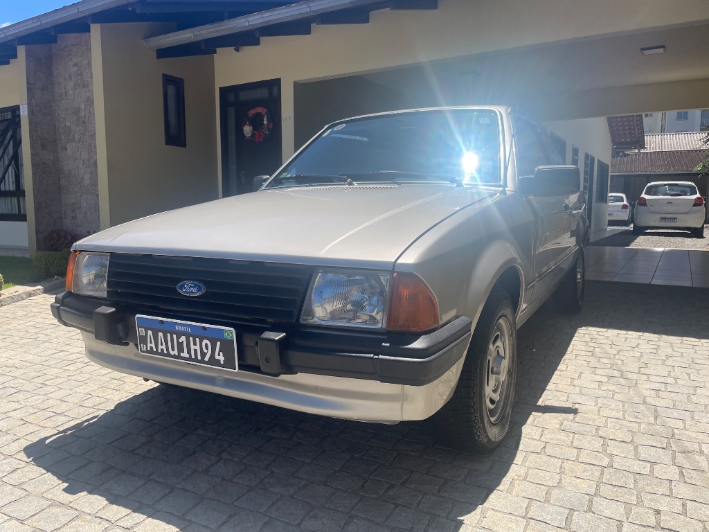 Ford Escort GL 1.6    1986