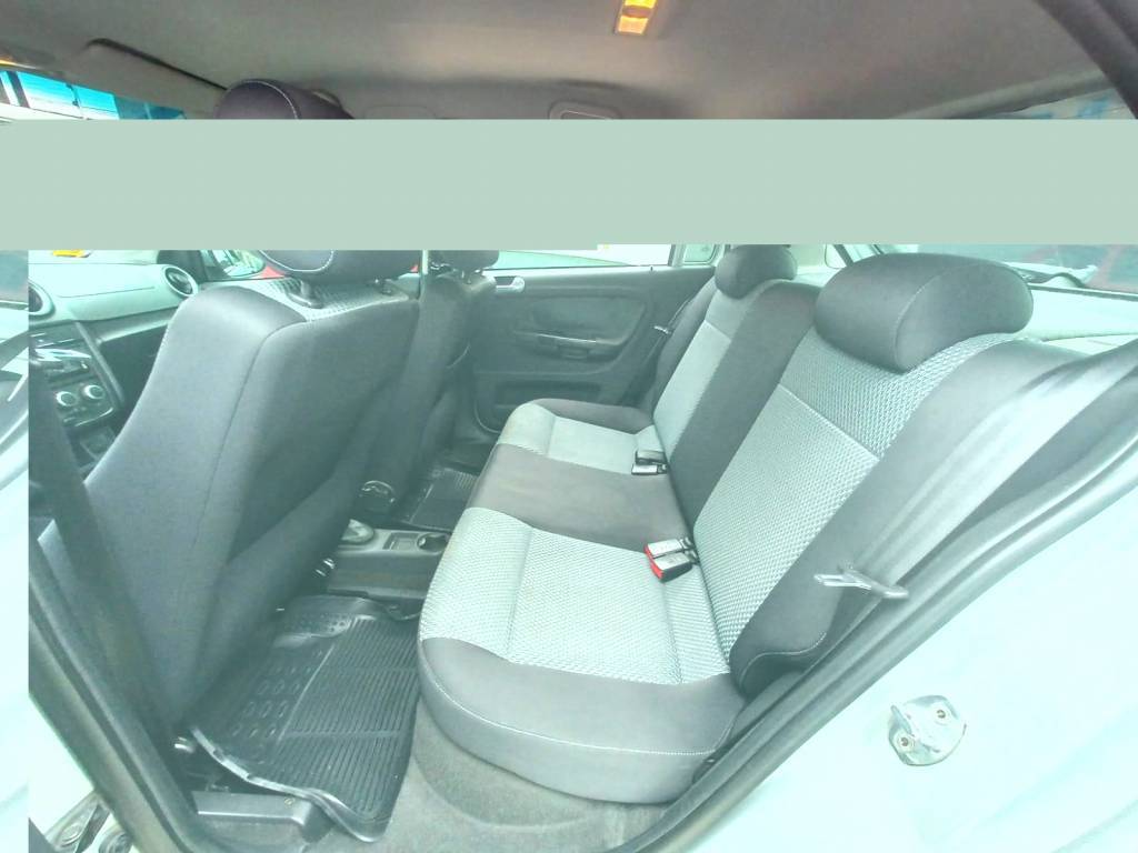 Volkswagen Gol 1.6 (novo) powerhighi t.flex 8v    2011