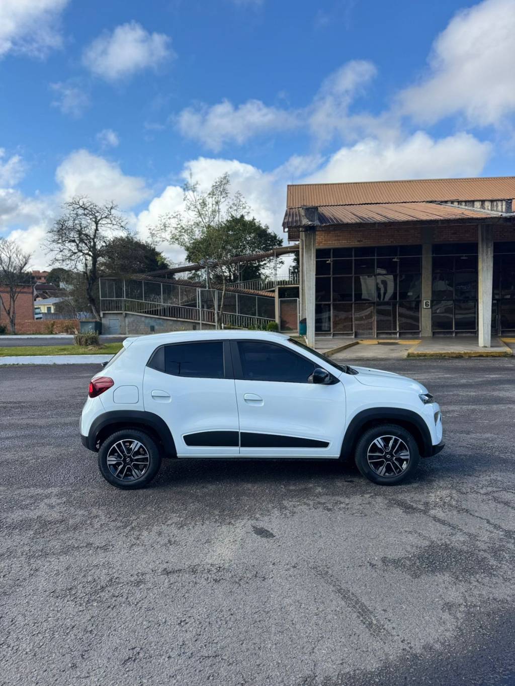Renault Kwid 1.0 12v    2023