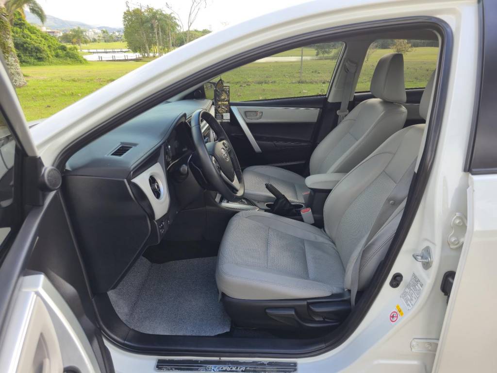 Toyota Corolla Xei 2.0 flex 16v aut.    2018