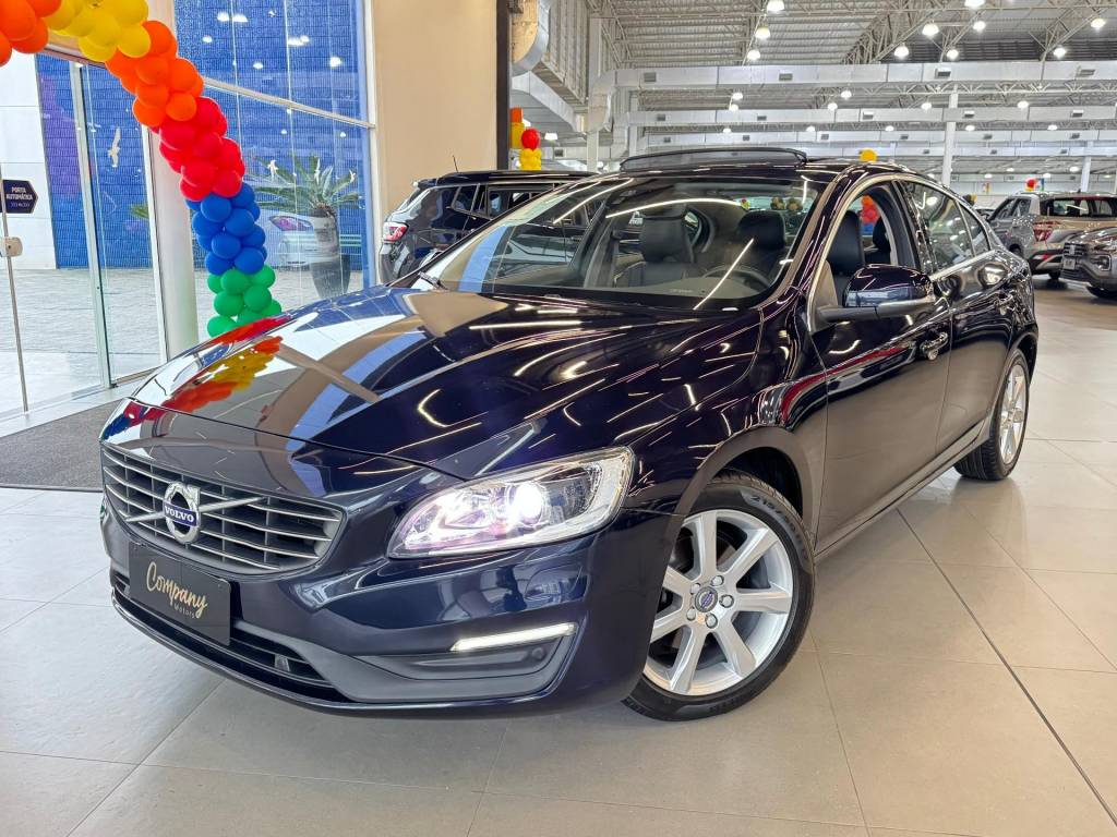 Volvo S60 T-4 MOMENTUM 2.0 190cv 4p    2017