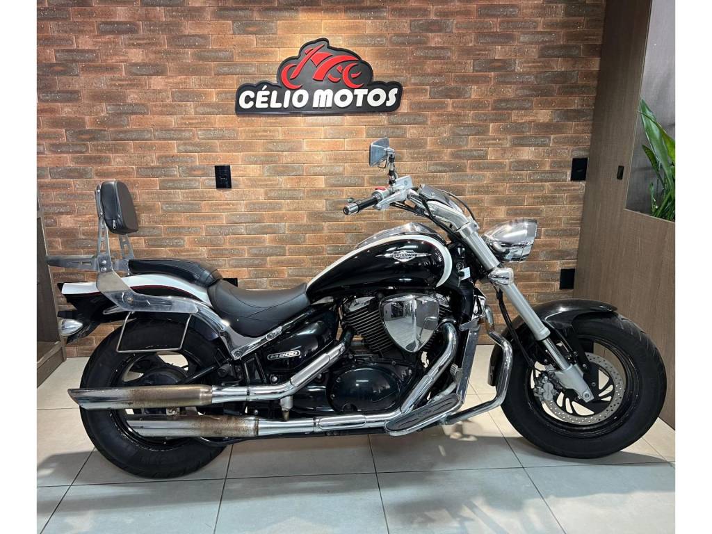 Suzuki Boulevard M800    2011