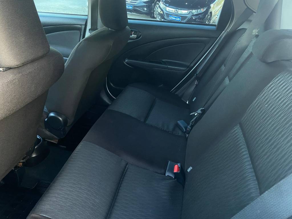 Toyota Etios X 1.3    2019