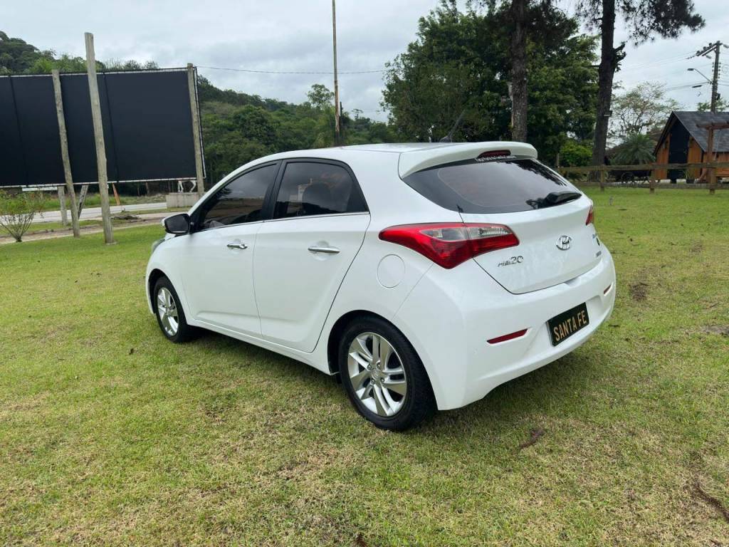 Hyundai HB20S 1.6 prem    2015