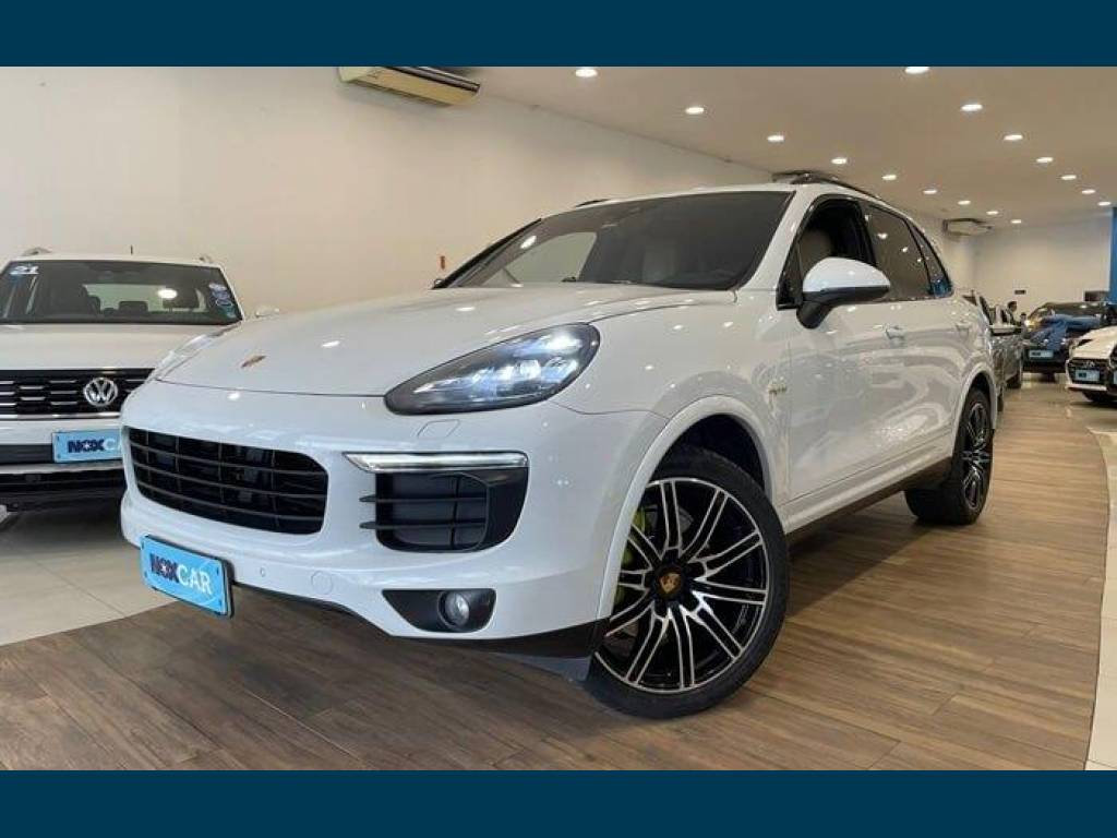 Porsche Cayenne S 3.0 V6 Hybrid    2018
