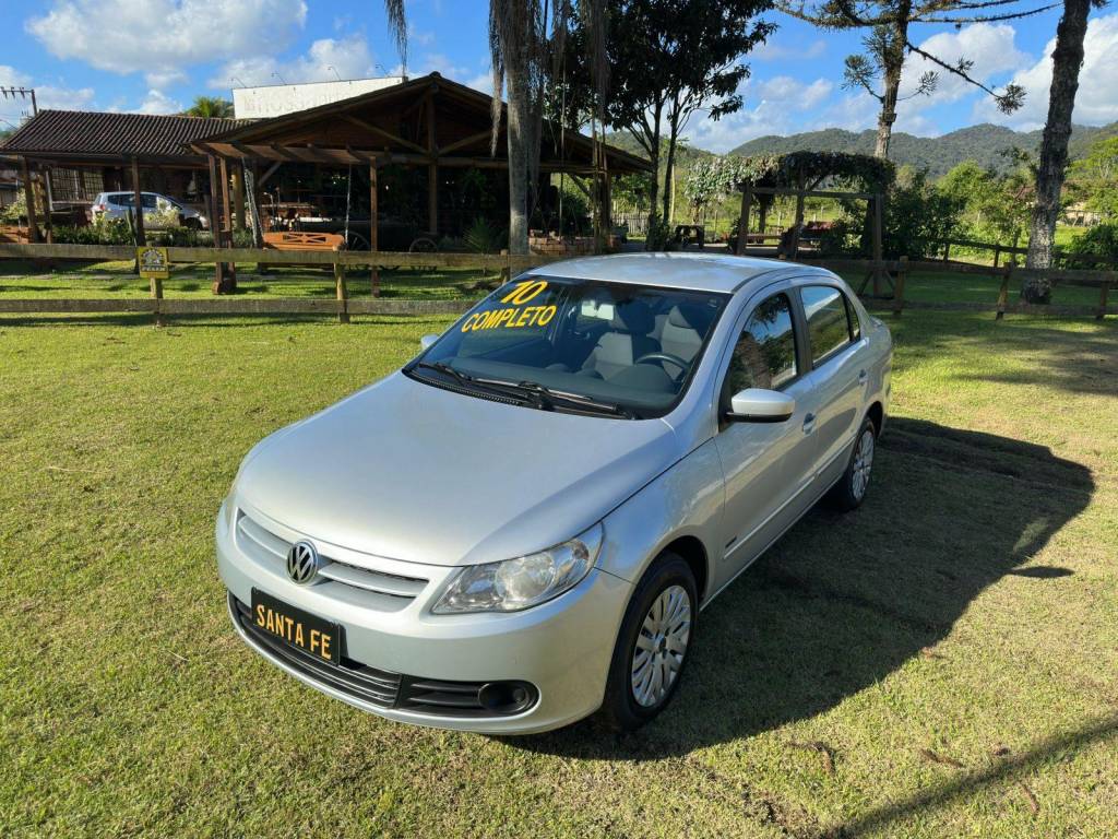 Volkswagen Voyage 1.0 trend    2010
