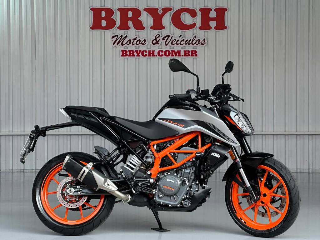 KTM Duke 390 abs    2023