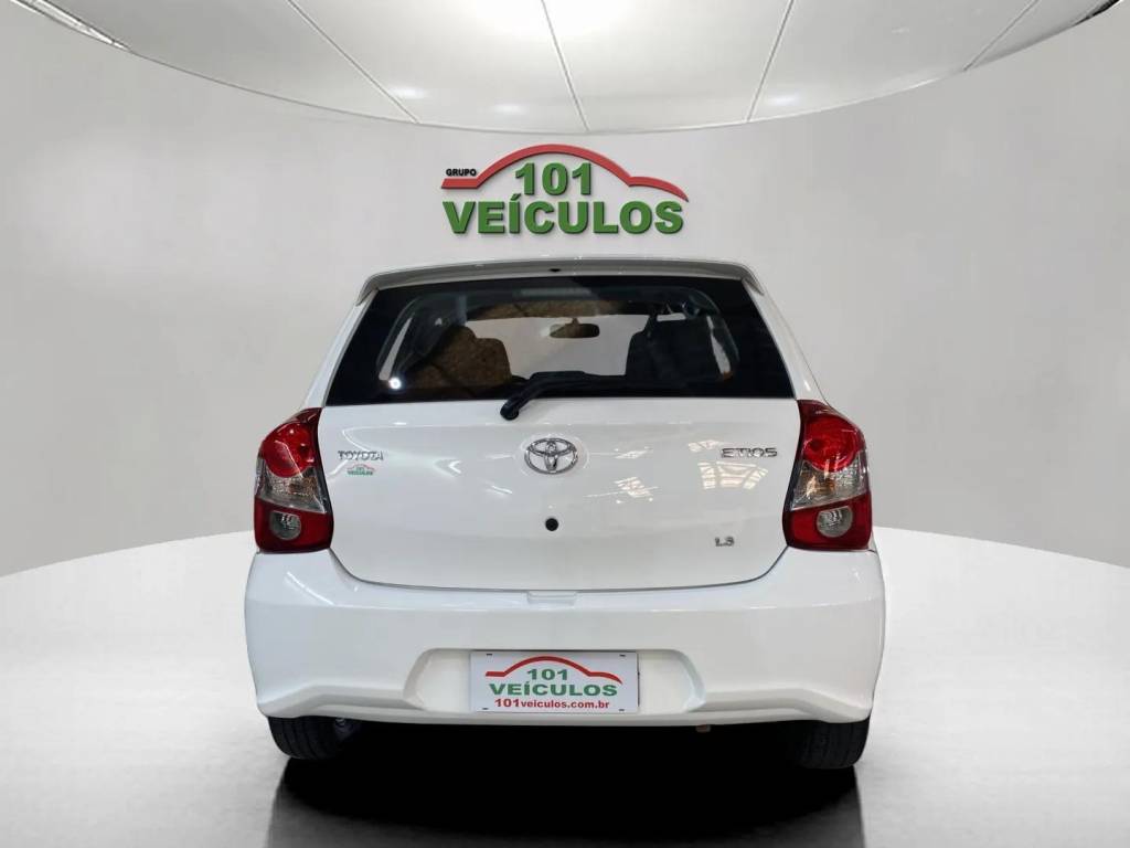 Toyota Etios Etios 1.3 hb hatch x 16v flex 4p mec    2019