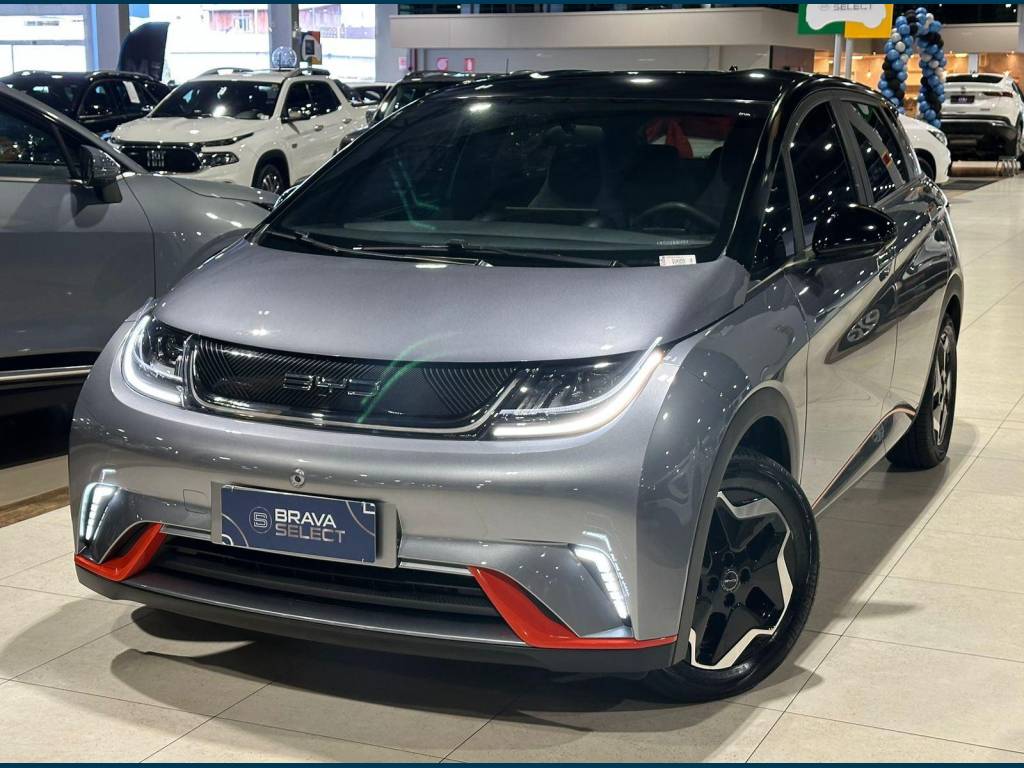 BYD Dolphin EV (elétrico)    2024